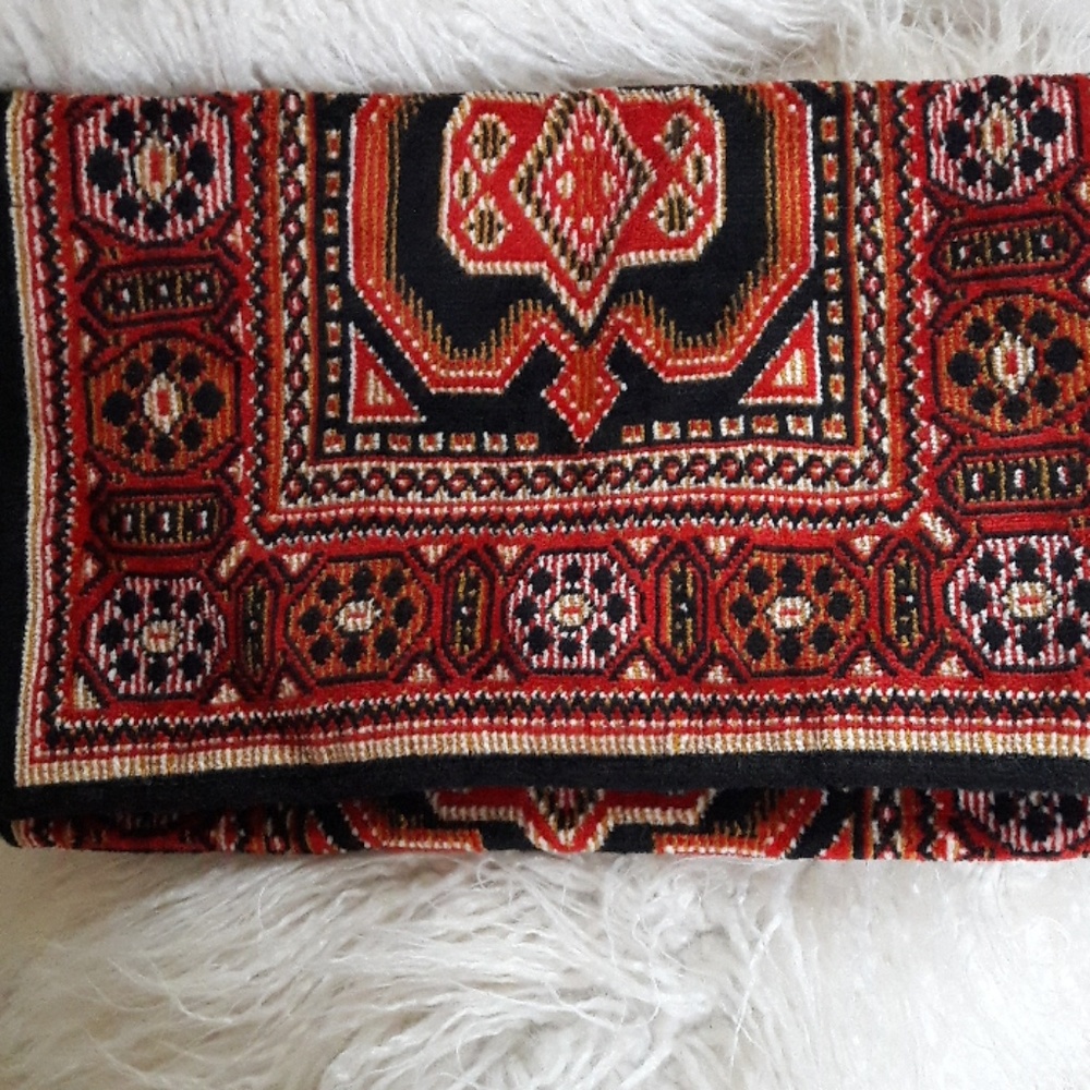 Vintage clutch